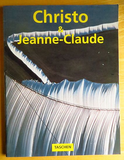 Christo & Jeanne-Claude.