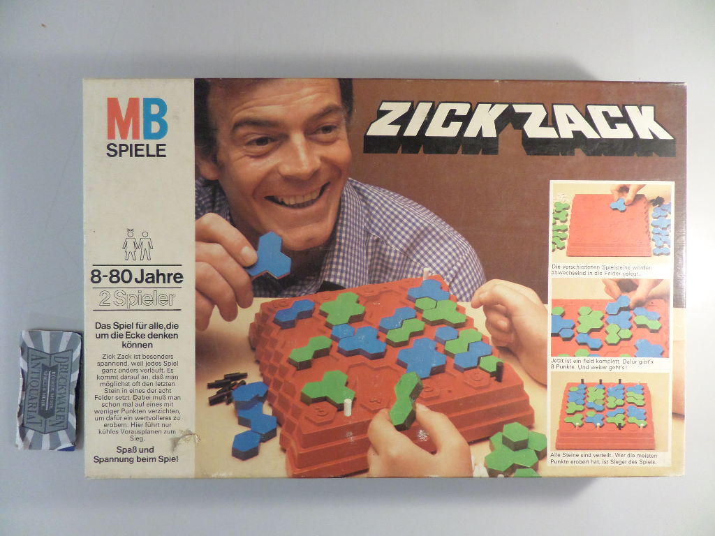 Zick Zack - Das Spiel für alle,die um die Ecke denken [Strategiespiel]. ACHTUNG! FÜR KINDER UNTER 3 JAHREN NICHT GEEIGNET!