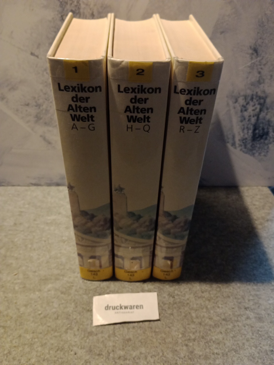 Lexikon der Alten Welt A-Z in drei Bänden. - Andresen, Carl (Hrsg.), Hartmut Erbse (Hrsg.) und Olof Gigon (Hrsg.)