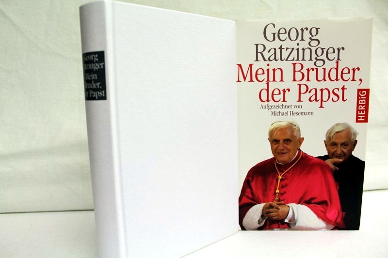 Ratzinger, Georg und Michael [Bearb.] Hesemann:  Mein Bruder, der Papst. 