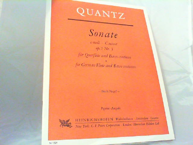 Quantz, Johann Joachim und Frank Nagel (Hg.):  Sonate c-moll C minor op. 1 Nr. 3 fr Querflte und Basso continuo; for German Flute and  Basso continuo. Nachwort in deutscher und englischer Sprache. [Pegasus-Ausgabe N 1229] 