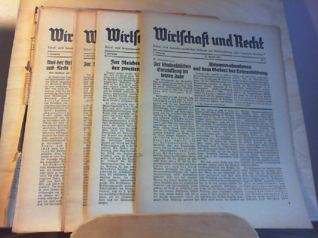 Wirtschaft und Recht - Schul- und beamtenrechtliches Beiblatt zur Reichszeitung "Der Deutsche Erzieher" 7. Jahrgang 1940, 12 Hefte komplett.