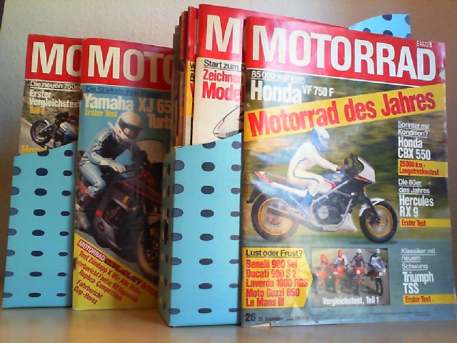 MOTORRAD - Troeltsch Ernst Hrsg.: Motorrad. 1982. Hefte 1 - 26 . 24 Hefte. Nr. 1, 2 fehlt. Technik, Wirtschaft, Sport. Die deutsche Motorrad-Zeitschrift.