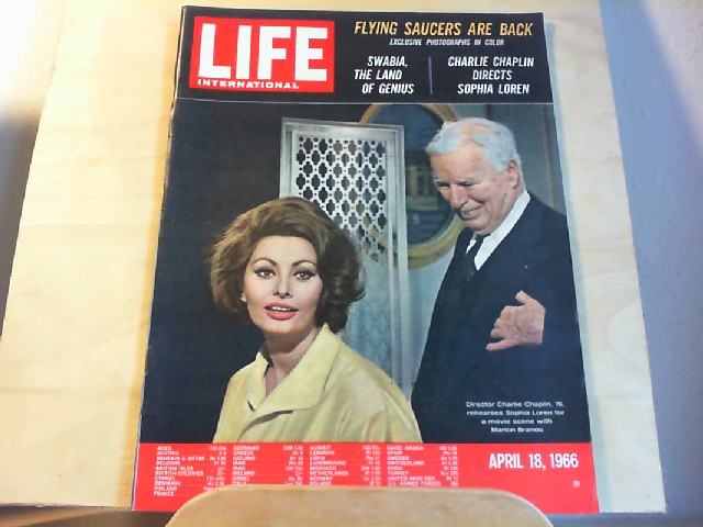  LIFE. International Edition. April 18, 1966, Vol.40, No.8. Flying Saucers are Back - exclusive Photographs in color / Swabia, the Land of Genius / Charlie Chaplin directs Sophia Loren.