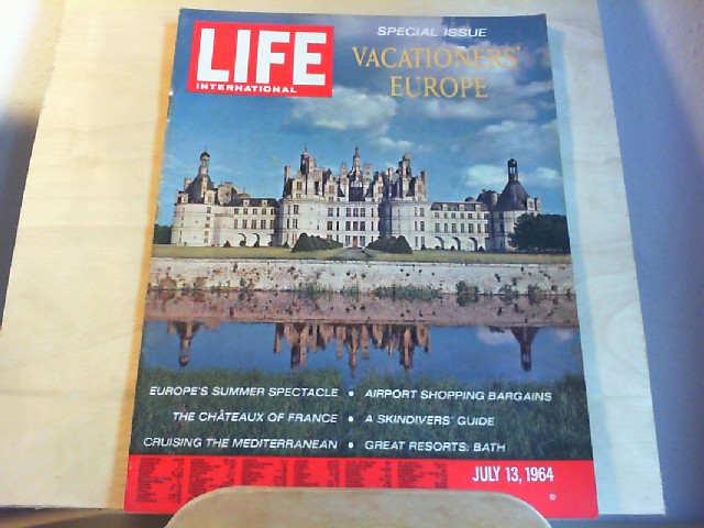 LIFE. International Edition. July 13, 1964, Vol.37, No.1. Special Issue: Vacationers