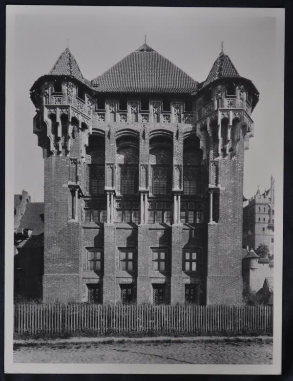 n.n.: Fotografie, 18x24cm, ca. 1935 unbekanntes Gebäude