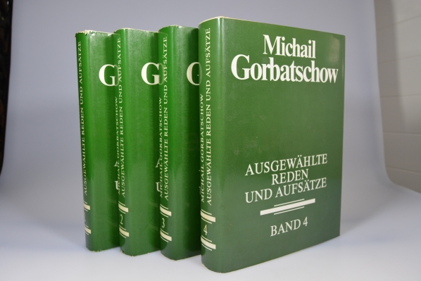 Gorbatschow, Michail  Ausgewhlte Reden und Aufstze. Band 1 - 4 Michail Gorbatschow 