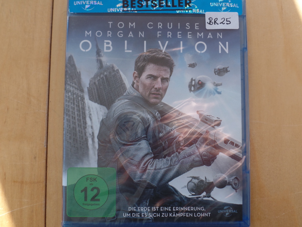 Cruise, Tom, Andrea Riseborough und Nikolaj Coster-Waldau:  Oblivion [Blu-ray] 