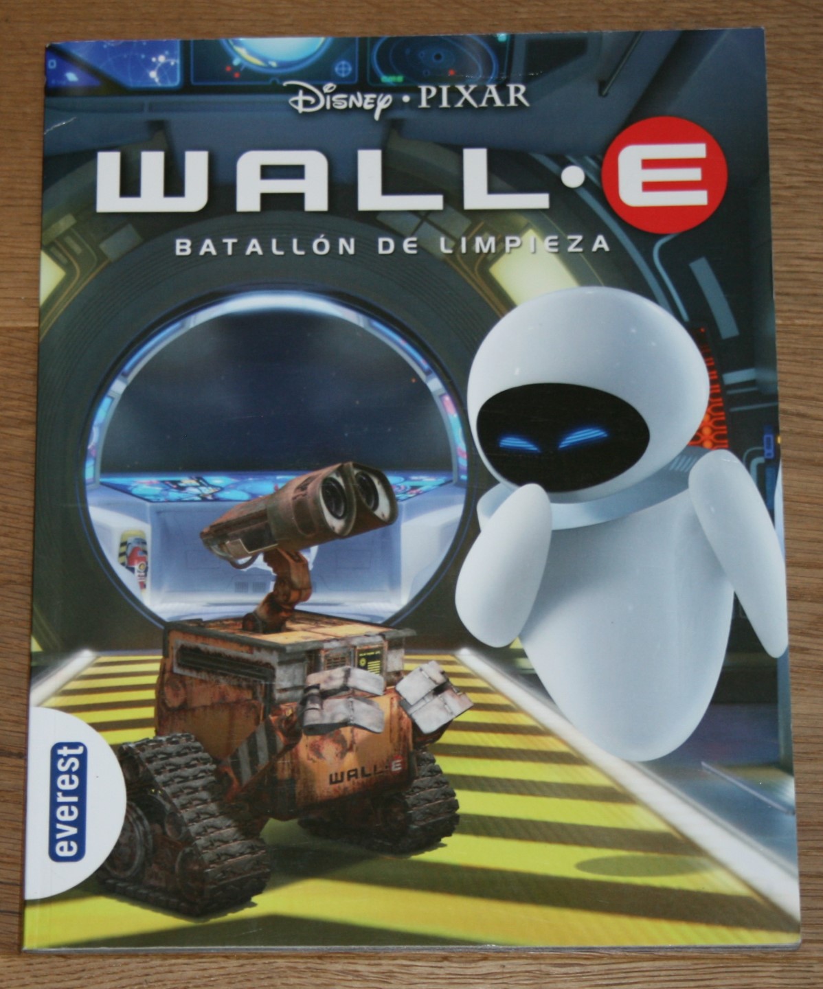 Wall-E. Batallon de Limpieza. Nueva Antologia.  1. Edition, - Disney Company, Walt