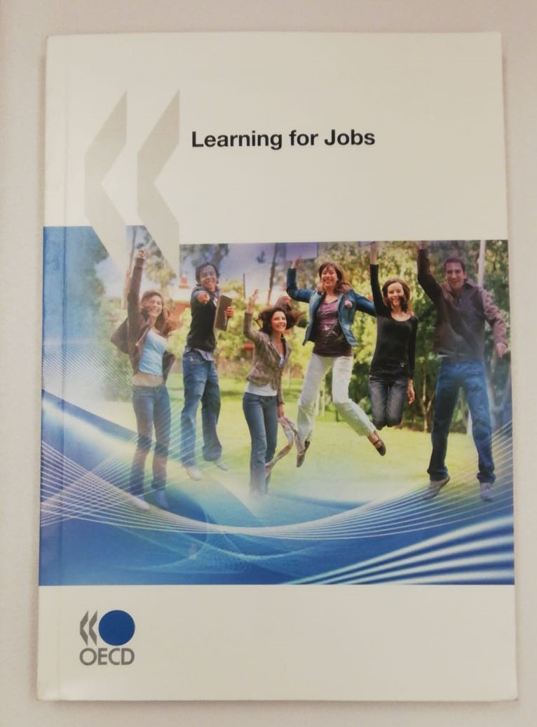 OECD Reviews of Vocational Education and Training Learning for Jobs - Publishing, Oecd