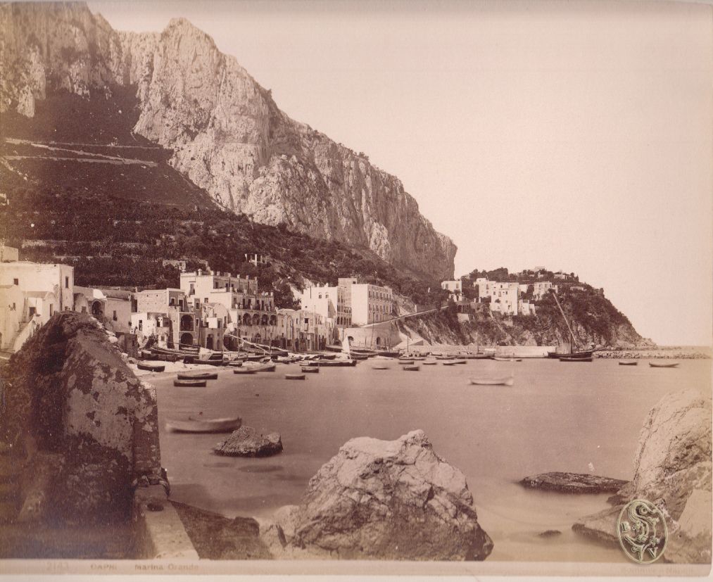  Konvolut v. 9 Albumen-Photographien aus dem Golf von Neapel.