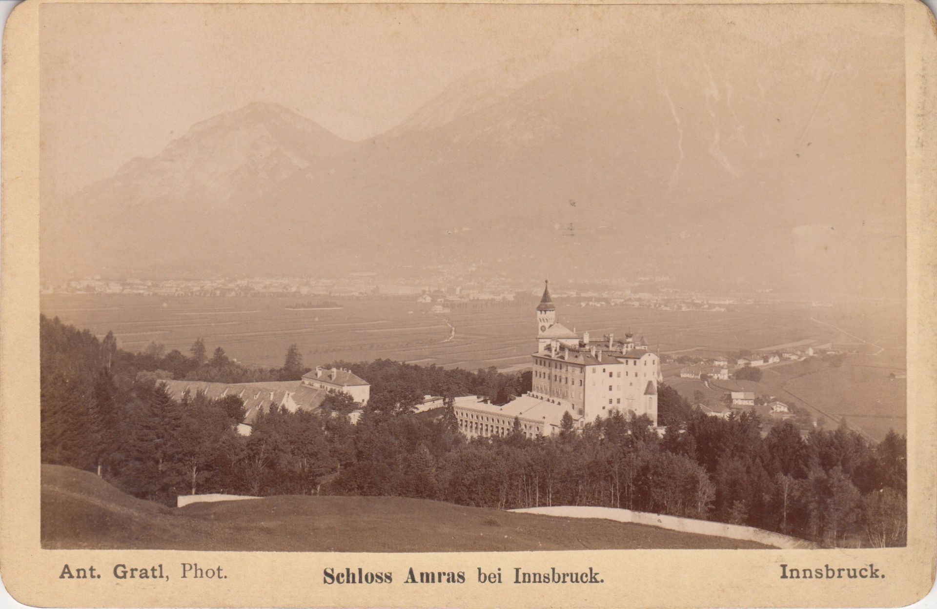  Schloss Amras bei Innsbruck.