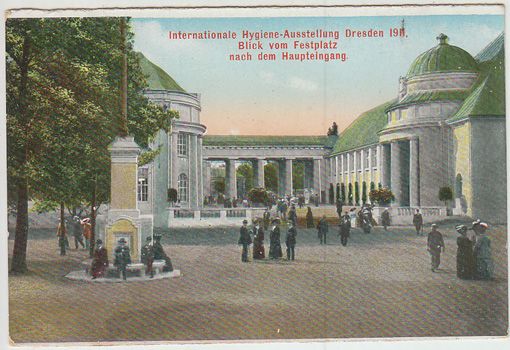  Internationale Hygiene-Austellung Dresden 1911. Blick vom Festplatz nach dem Haupteingang.