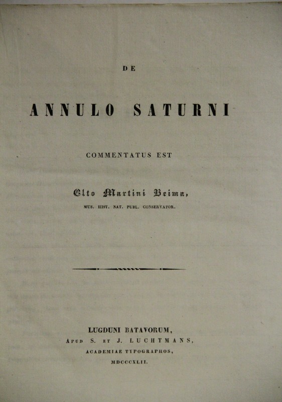 De Annulo Saturni commentatus est. - Beima, Alto Martini